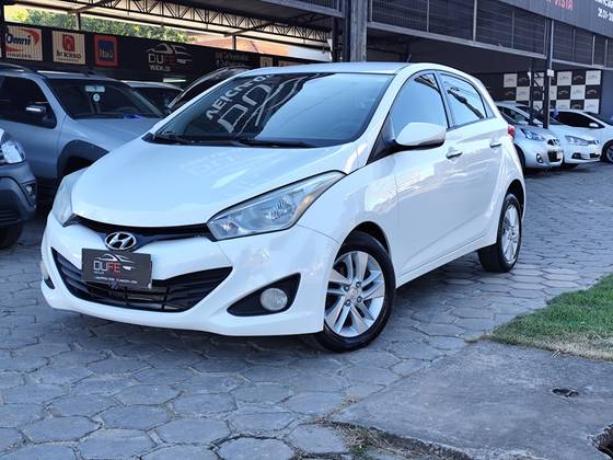 HYUNDAI HB20 1.6 PREMIUM 16V FLEX 4P AUTOMÁTICO HYUNDAI HB20 1.6 PREMIUM 16V FLEX 4P AUTOMÁTICO